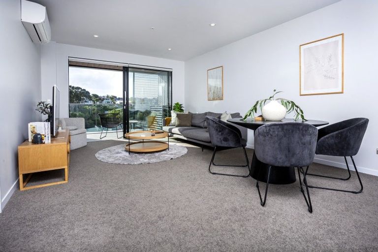 Photo of property in The Victor, 403/4 Bute Road, Browns Bay, Auckland, 0630