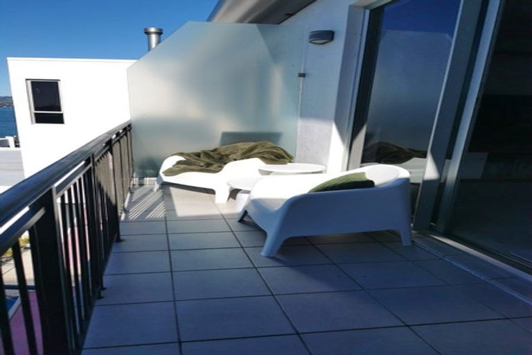 Photo of property in 2/51 Dive Crescent, Tauranga, 3110