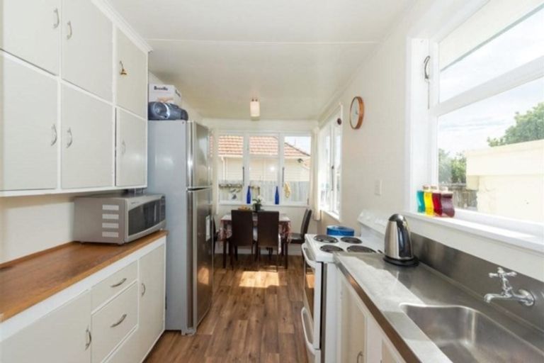 Photo of property in 55a Ross Crescent, Fairfield, Hamilton, 3214