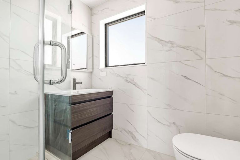 Photo of property in 7c Kingfisher Place, Favona, Auckland, 2024