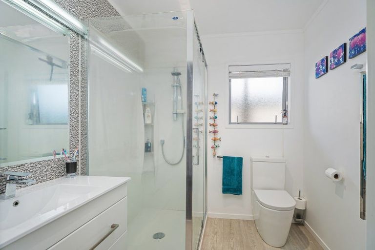 Photo of property in 36 Oyster Drive, Cooks Beach, Whitianga, 3591