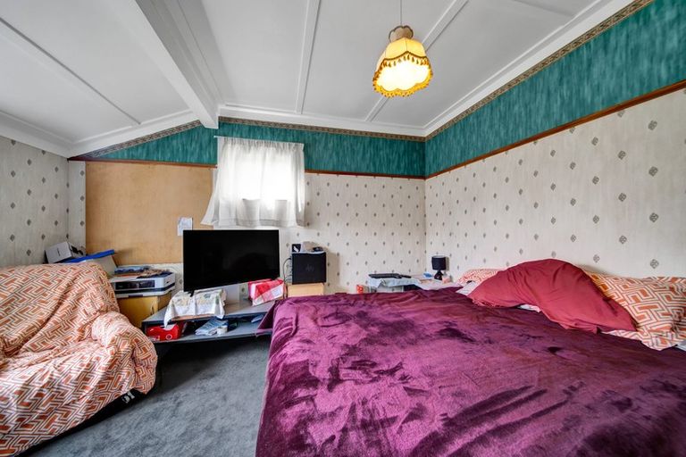 Photo of property in 68 Collins Street, Hawera, 4610