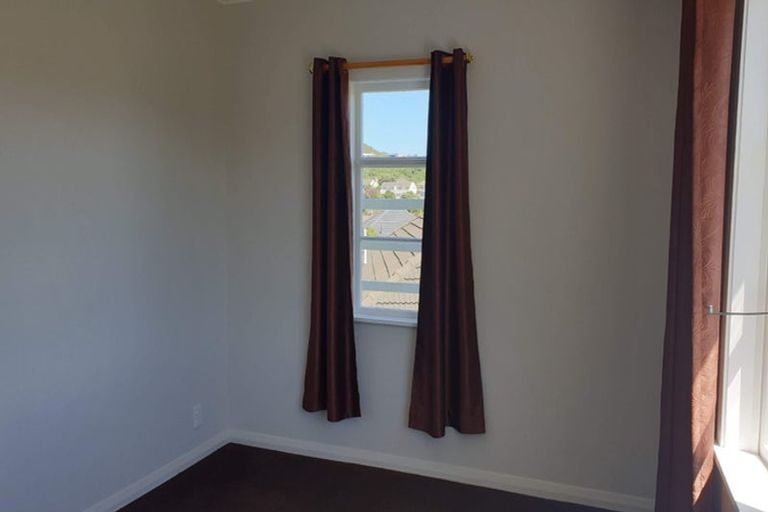 Photo of property in 26 Elphinstone Avenue, Strathmore Park, Wellington, 6022