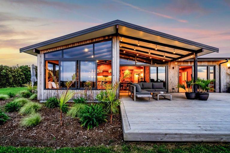 Photo of property in 27 Wilson Road, Urenui, 4375