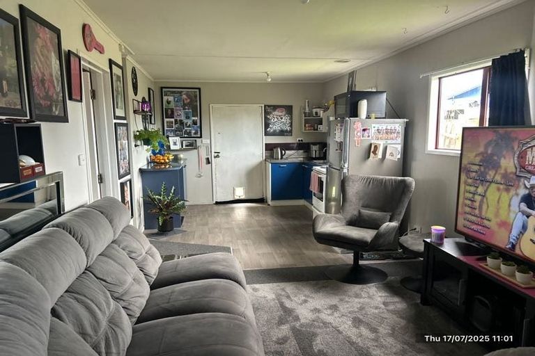 Photo of property in 59 River Road, Masterton, 5810