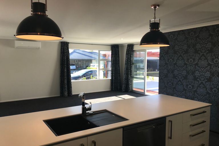 Photo of property in 5 Carmello Grove, Richmond, 7020