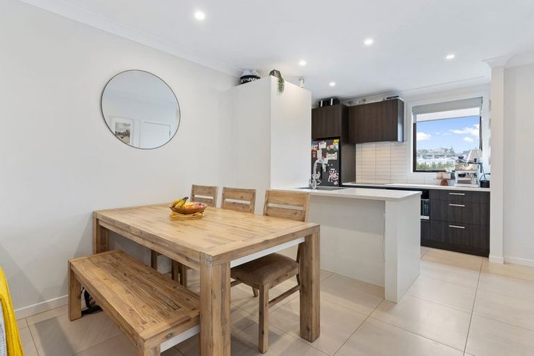 Photo of property in 49 Koura Drive, Red Beach, 0932