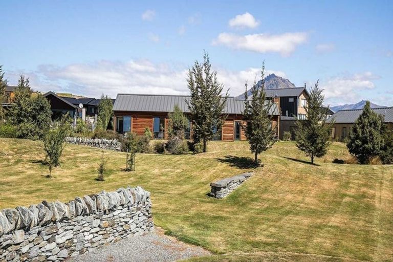 Photo of property in 4 Aberdare Court, Jacks Point, Queenstown, 9371
