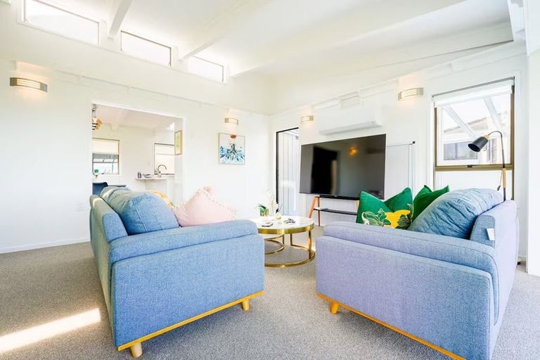 Photo of property in 2/172 Clovelly Road, Bucklands Beach, Auckland, 2012