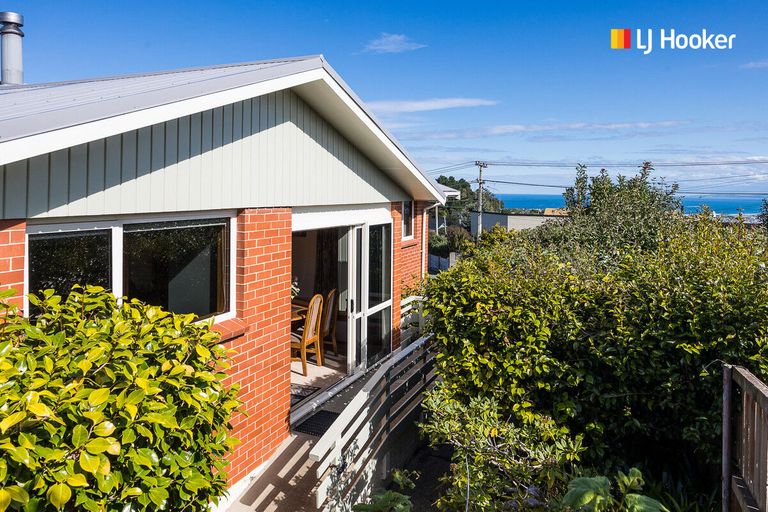 Photo of property in 73 Mckerrow Street, Shiel Hill, Dunedin, 9013