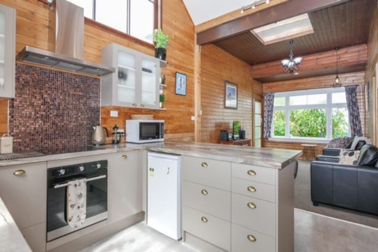 Photo of property in 1086 Brighton Road, Brighton, Dunedin, 9035