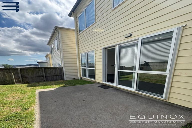 Photo of property in 49 Joseph Street, Flat Bush, Auckland, 2019