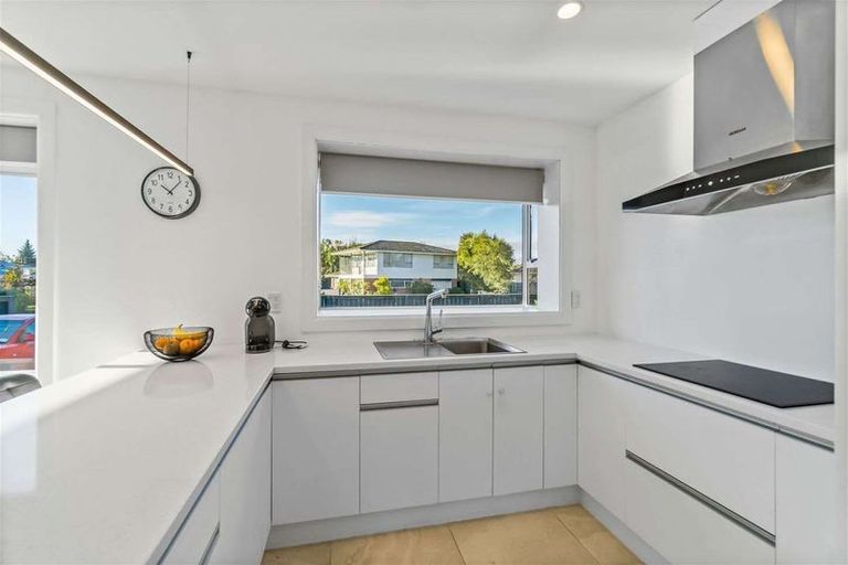 Photo of property in 79 Gladson Avenue, Sockburn, Christchurch, 8042