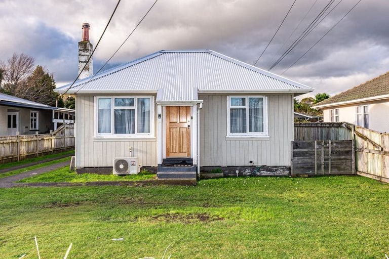 Photo of property in 18 Lewis Avenue, Aramoho, Whanganui, 4500