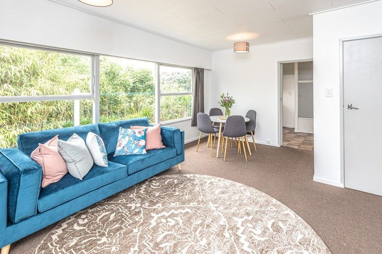 Photo of property in 73 Great North Road, Saint Johns Hill, Whanganui, 4501