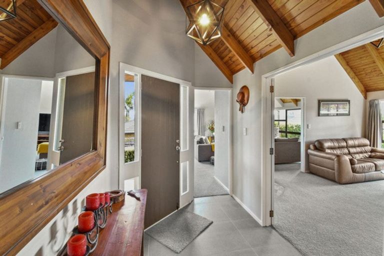 Photo of property in 23 Charles Prevost Drive, The Gardens, Auckland, 2105