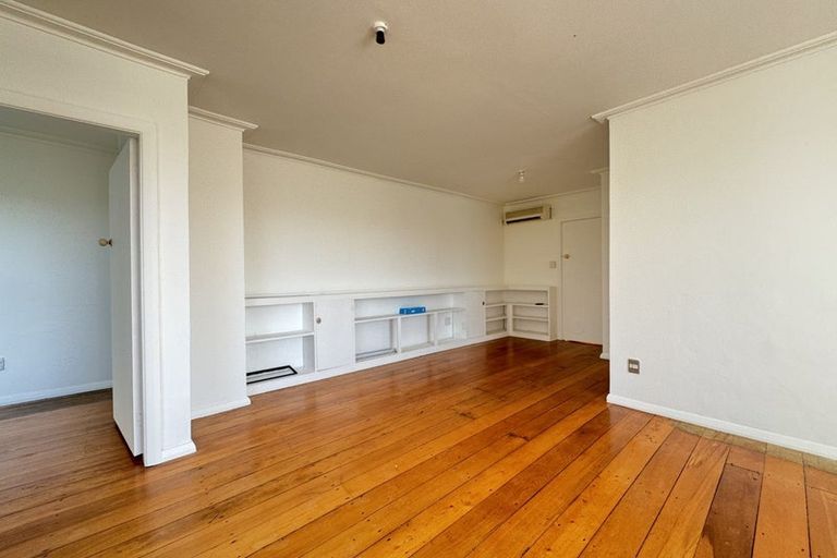 Photo of property in 2/51 Barnard Street, Wadestown, Wellington, 6012