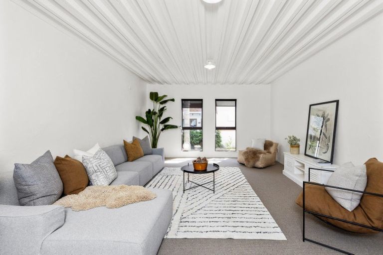 Photo of property in 73 Le Quesne Road, Bay View, Napier, 4104