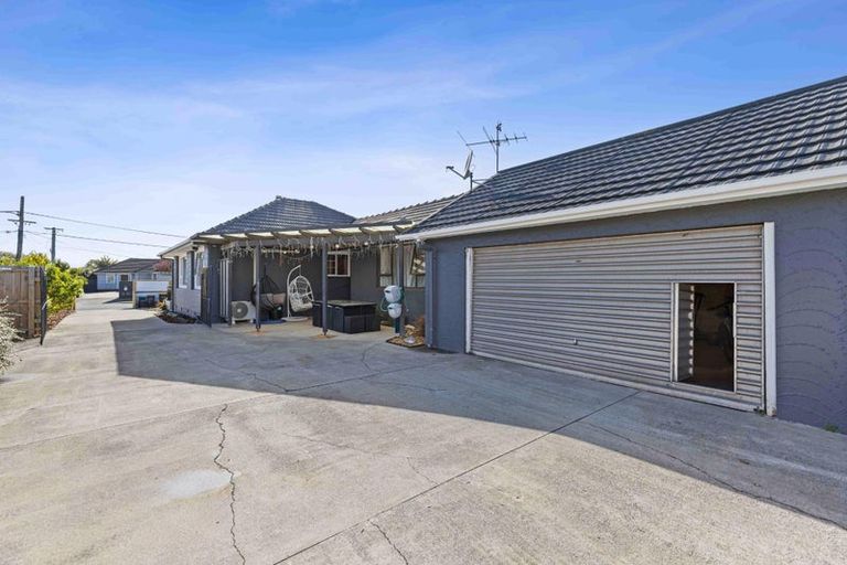 Photo of property in 12 Ottawa Road, Wainoni, Christchurch, 8061