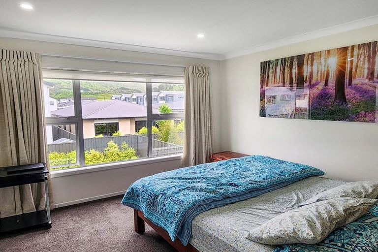 Photo of property in 8 Taiko Place, Kenepuru, Porirua, 5022