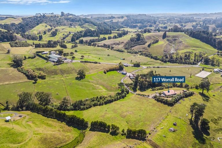 Photo of property in 117 Worrall Road, Kumeu, 0891