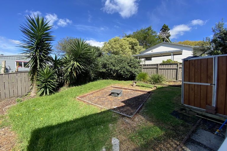 Photo of property in 53 Chatsworth Crescent, Pakuranga Heights, Auckland, 2010