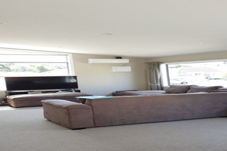 Photo of property in 1/113 Moorefield Road, Johnsonville, Wellington, 6037