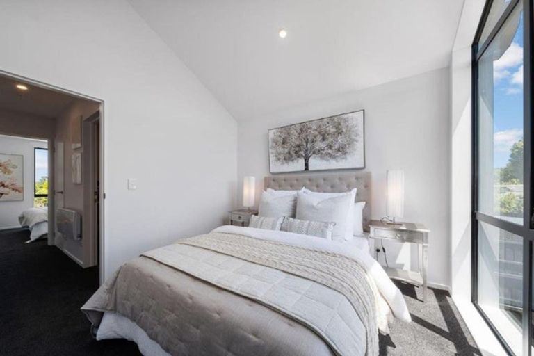 Photo of property in 4/26 Grassmere Street, Papanui, Christchurch, 8052