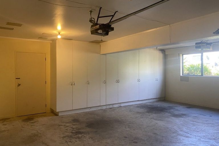 Photo of property in 42 Lakewood Avenue, Churton Park, Wellington, 6037