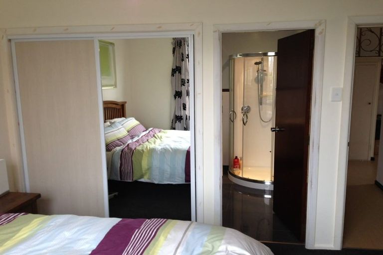 Photo of property in 348 Memorial Avenue, Burnside, Christchurch, 8053