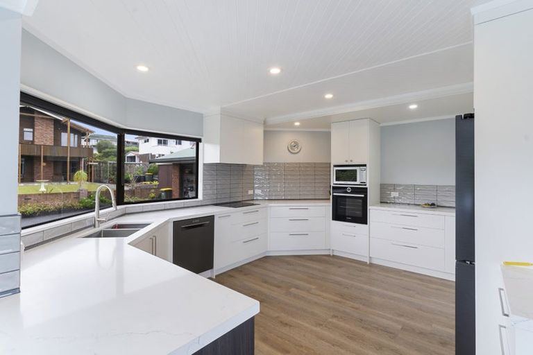 Photo of property in 146 Pacific Parade, Army Bay, Whangaparaoa, 0930