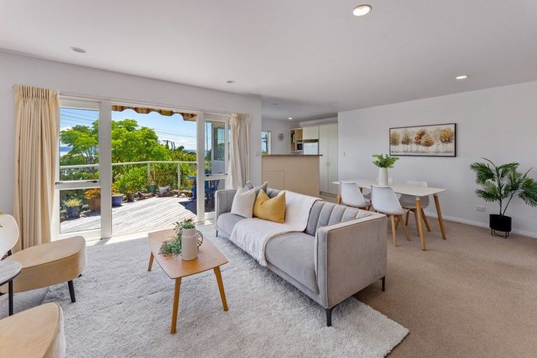 Photo of property in 3 Beach Road, Manly, Whangaparaoa, 0930