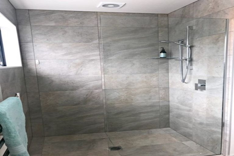 Photo of property in 41 Carder Court, Hobsonville, Auckland, 0618