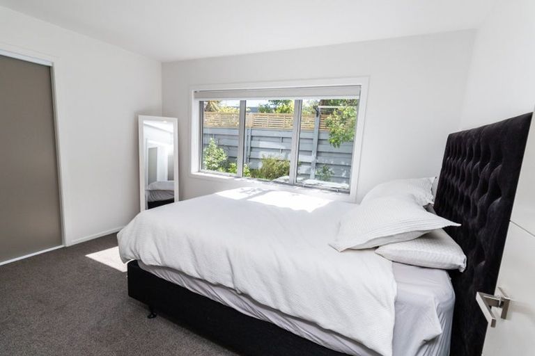 Photo of property in 23a Akaroa Drive, Maupuia, Wellington, 6022