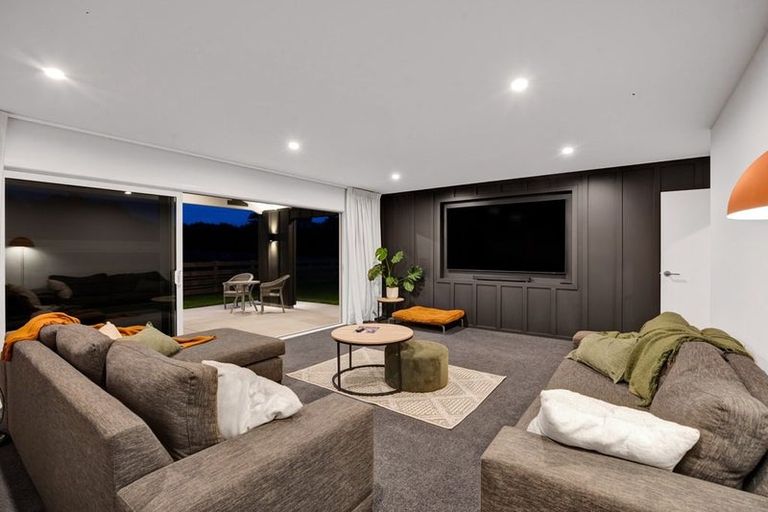 Photo of property in 423 Cardiff Road, Pembroke, Stratford, 4391