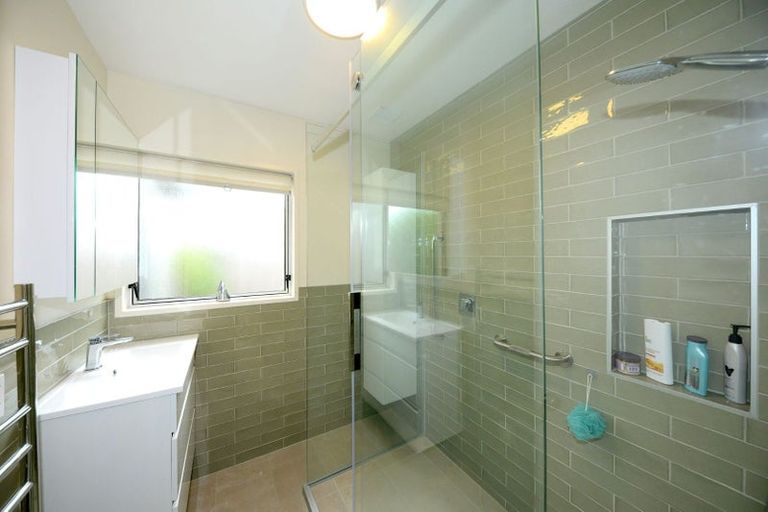 Photo of property in 2/74 Innes Road, St Albans, Christchurch, 8052