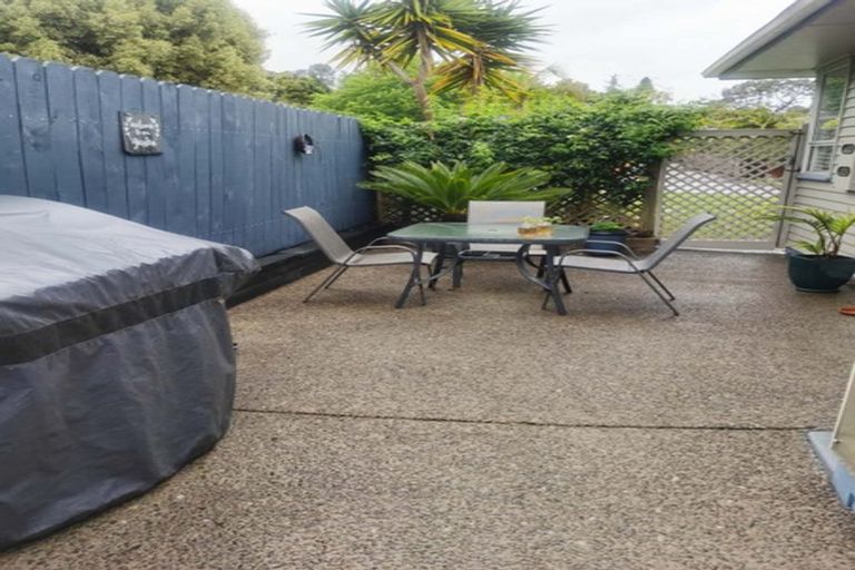Photo of property in 36 Sequoia Place, Sunnynook, Auckland, 0620