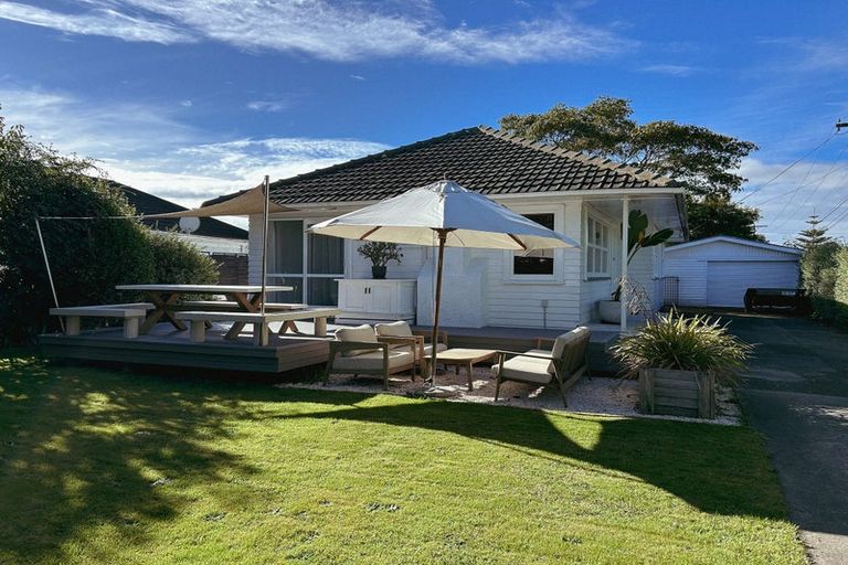 Photo of property in 104 Parkers Road, Tahunanui, Nelson, 7011