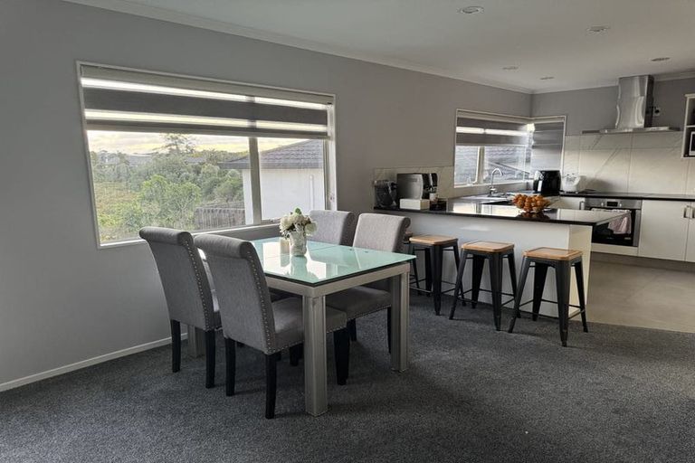 Photo of property in 5a San Luis Place, Golflands, Auckland, 2013