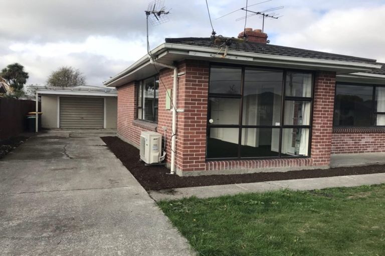Photo of property in 36 Hargood Street, Woolston, Christchurch, 8062