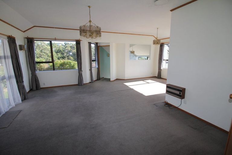 Photo of property in 21 Glen Alton Avenue, Paparangi, Wellington, 6037