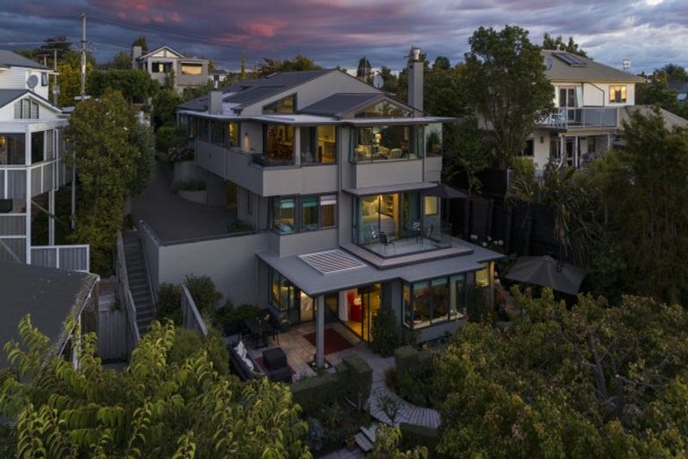 Photo of property in 39 Rainbow Drive, Rainbow Point, Taupo, 3330