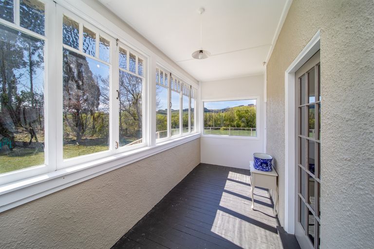 Photo of property in 5689 Ettrick-raes Junction Road, Millers Flat, Roxburgh, 9572