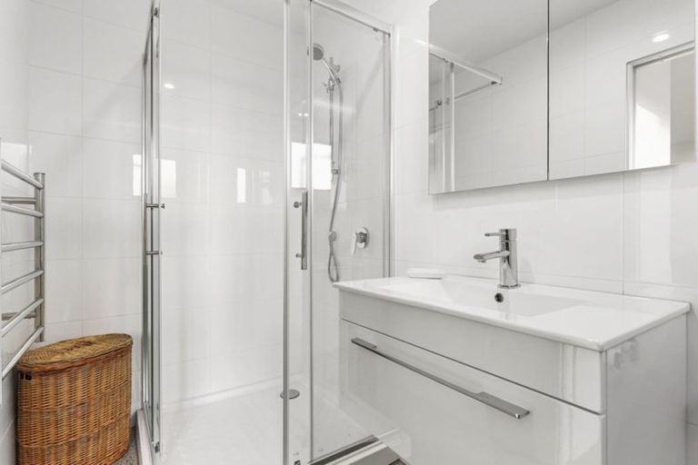 Photo of property in 36c Kewa Road, Albany Heights, Auckland, 0632