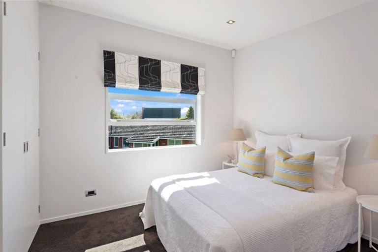 Photo of property in 19 Penhelig Place, Burnside, Christchurch, 8053