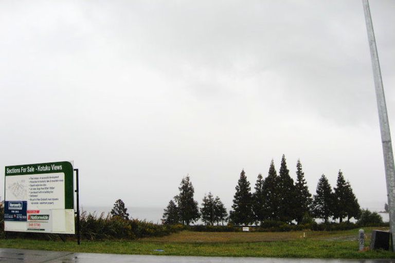 Photo of property in 87 Ahau Street, Moana, 7872