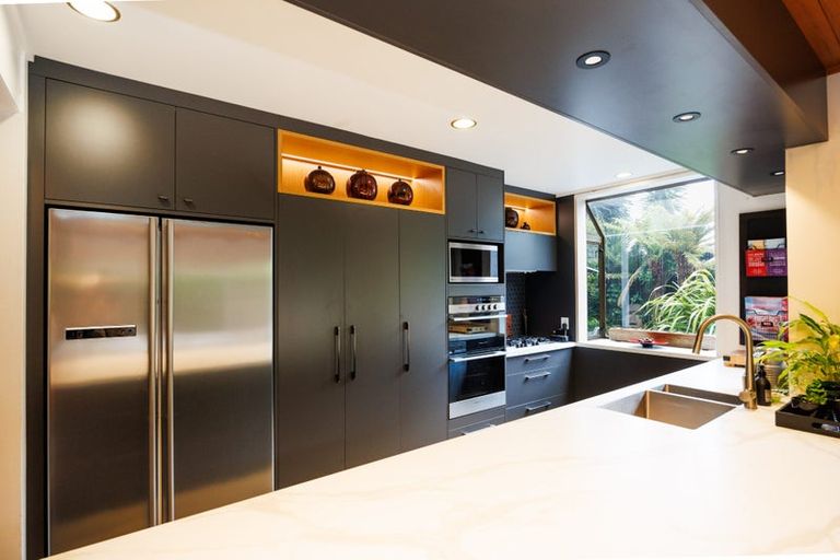 Photo of property in 8 Caccia Birch Lane, Hokowhitu, Palmerston North, 4410