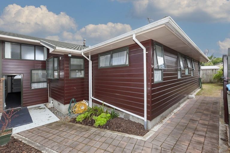 Photo of property in 74 Eatwell Avenue, Paraparaumu Beach, Paraparaumu, 5032