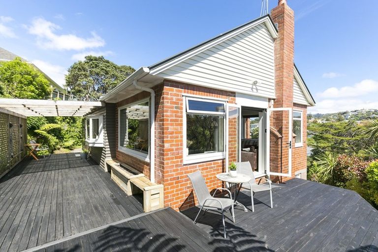 Photo of property in 10 Sydenham Street, Northland, Wellington, 6012