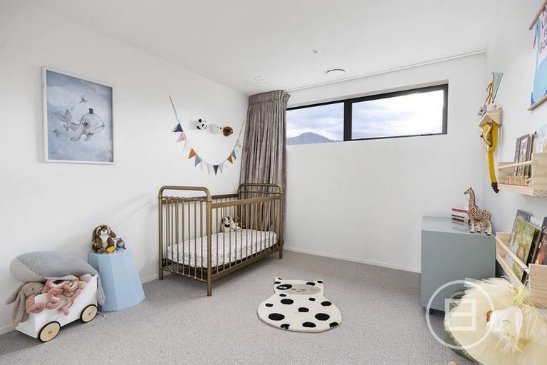 Photo of property in 34 Minaret Ridge, Wanaka, 9305